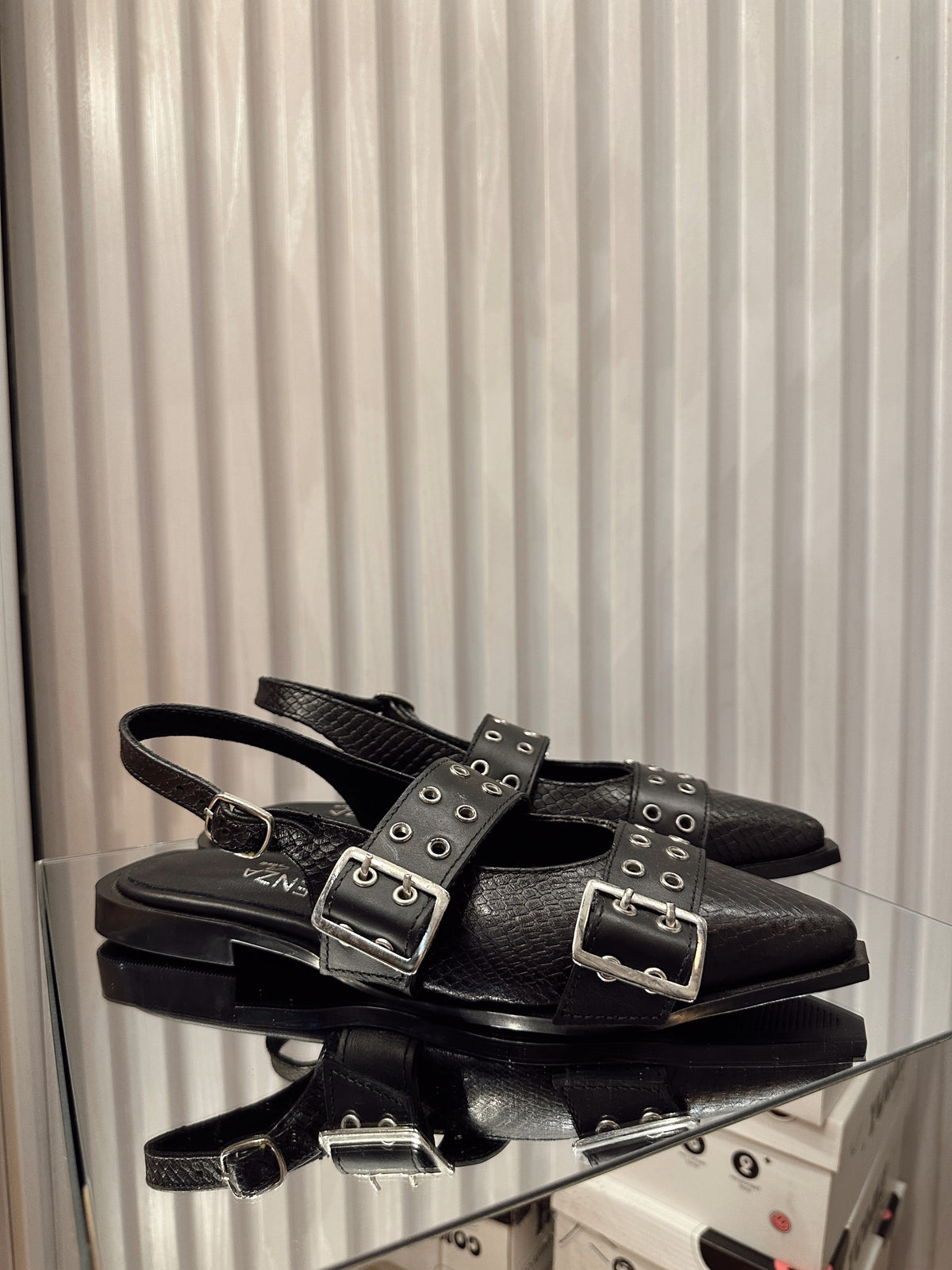 New Babucha Rome Anaconda negro